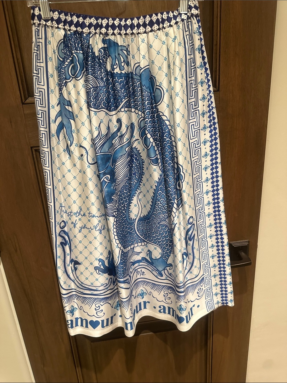 ME369 blue and White Dragon skirt